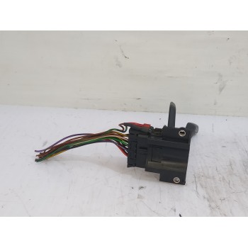 Recambio de mando limpia para ford sierra berlina brillant referencia OEM IAM 90BG11K665  