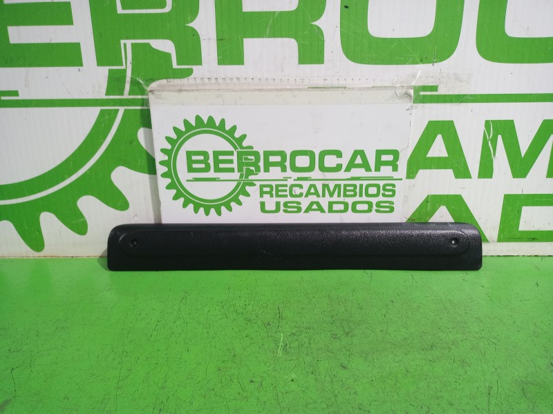 Recambio de moldura para renault kangoo (f/kc0) expression referencia OEM IAM 8200299763  