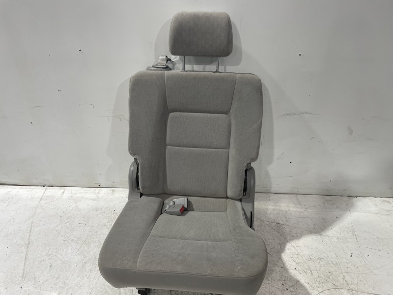 Recambio de asientos trasero izquierdo para kia carnival ii 2.9 crdi lx referencia OEM IAM K54K57300MCQ1  