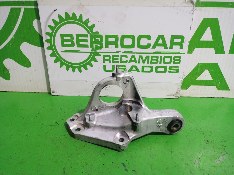 Recambio de soporte motor trasero para citroën jumpy fugón club m referencia OEM IAM 9674067780  