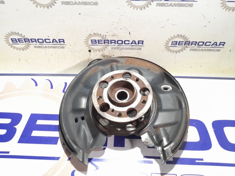 Recambio de mangueta trasera derecha para mercedes-benz clase c (w203) berlina 2.2 cdi cat referencia OEM IAM A2030405  