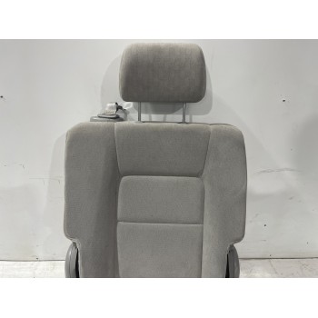 Recambio de asientos trasero izquierdo para kia carnival ii 2.9 crdi lx referencia OEM IAM K54K57300MCQ1  
