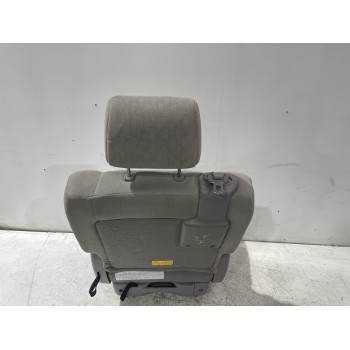 Recambio de asientos trasero izquierdo para kia carnival ii 2.9 crdi lx referencia OEM IAM K54K57300MCQ1  