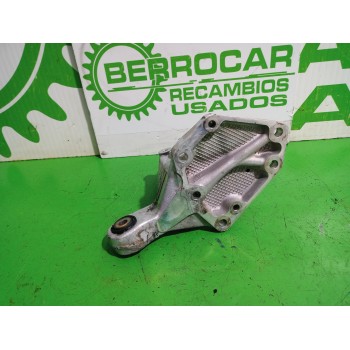 Recambio de soporte motor trasero para citroën jumpy fugón club m referencia OEM IAM 9674067780  