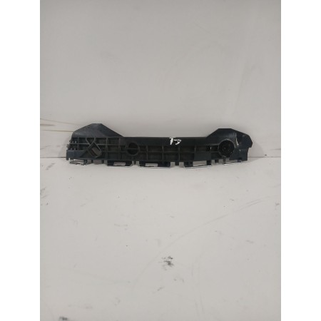 Recambio de soporte paragolpe trasero para toyota yaris active referencia OEM IAM 525750D460  
