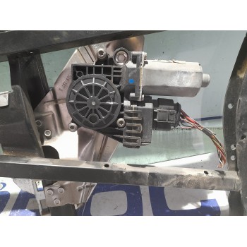 Recambio de elevalunas trasero izquierdo para audi a6 berlina (4b2) 2.5 v6 24v tdi referencia OEM IAM 4B0839461  