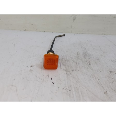 Recambio de piloto lateral izquierdo para ford sierra berlina brillant referencia OEM IAM 87BG13K309AA  