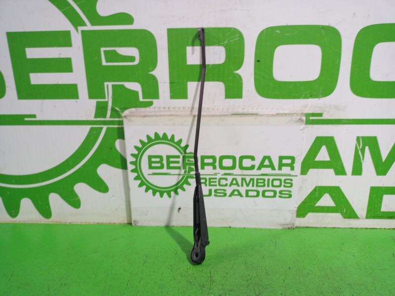 Recambio de brazo limpia delantero derecho para renault kangoo (f/kc0) expression referencia OEM IAM 8200158096  
