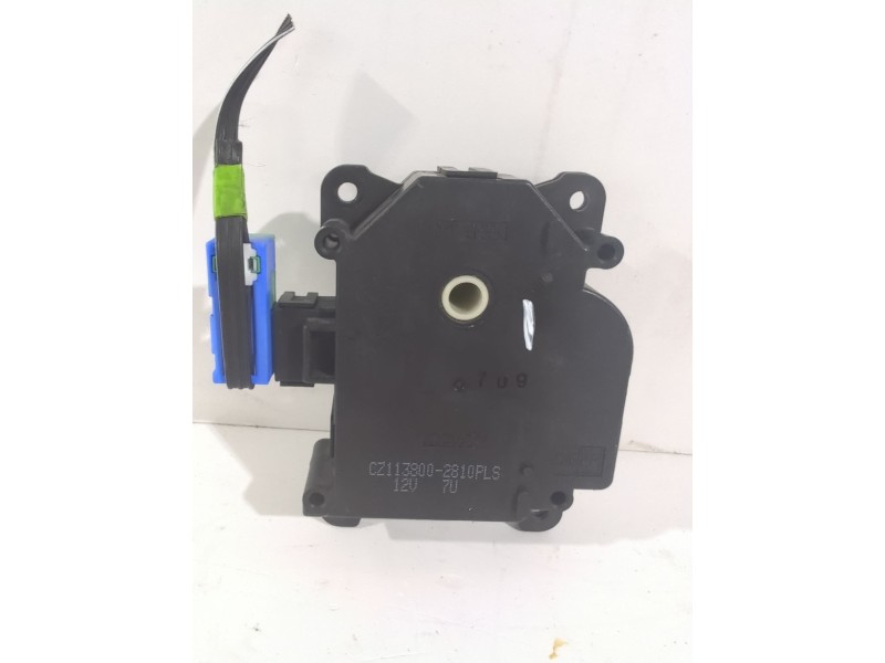 Recambio de motor apertura trampillas para toyota yaris active referencia OEM IAM CZ113800  
