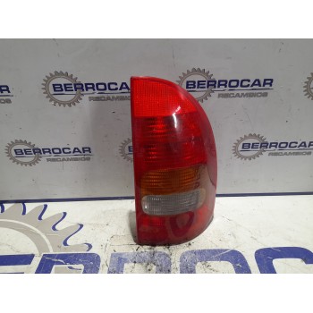 Recambio de piloto trasero derecho para opel corsa b referencia OEM IAM E95039  