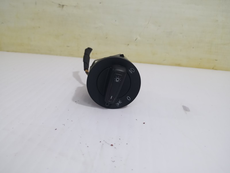 Recambio de mando luces para volkswagen polo (6c1) a-polo referencia OEM IAM 5G0941431AA  