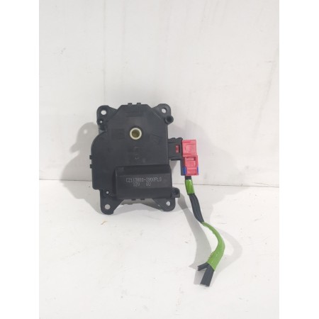 Recambio de motor apertura trampillas para toyota yaris active referencia OEM IAM CZ113800  