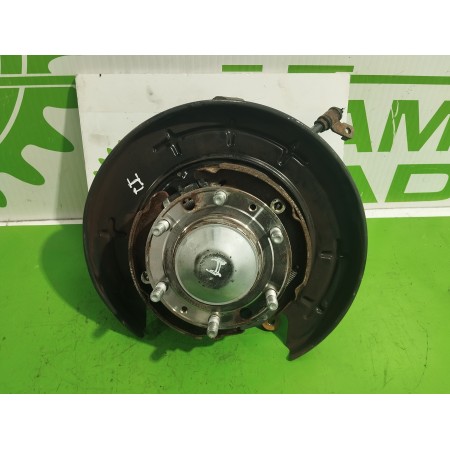 Recambio de mangueta trasera izquierda para kia carnival 2.9 crdi cat referencia OEM IAM 527504D000  