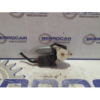 MOTOR ELEVALUNAS TRASERO DERECHO 0130821696 