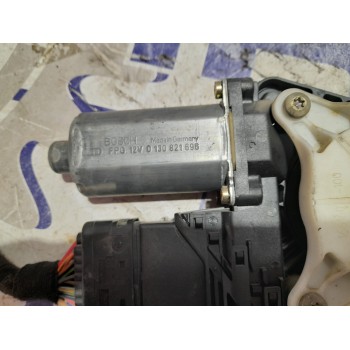 Recambio de motor elevalunas trasero derecho para volkswagen passat berlina (3b2) 1.9 tdi referencia OEM IAM 0130821696  