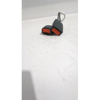 Recambio de enganche cinturon trasero central para volkswagen golf v (1k1) 2.0 fsi referencia OEM IAM 1H0857739A01C  