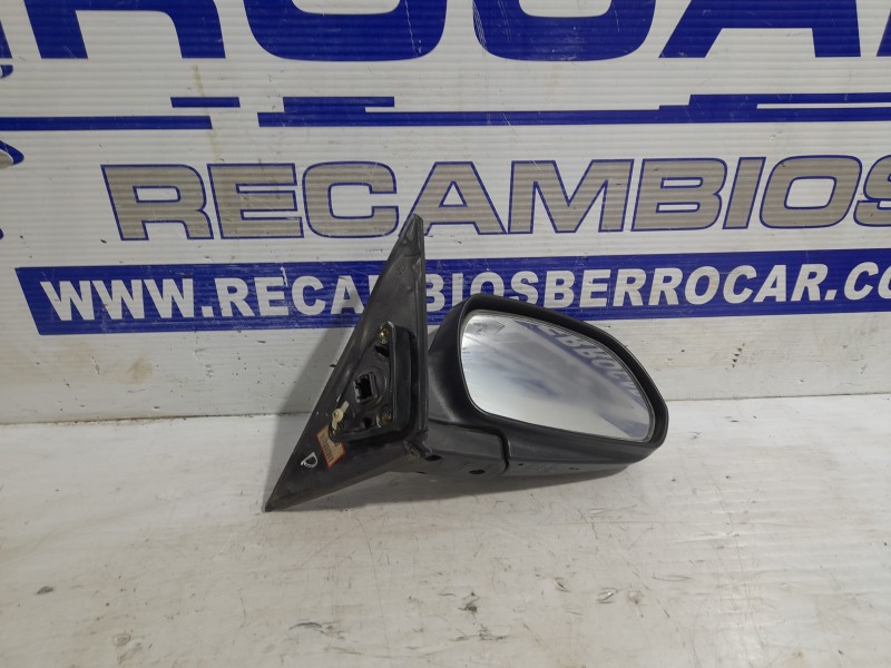 Recambio de retrovisor derecho para hyundai elantra (xd) 2.0 crdi cat referencia OEM IAM E4012151  