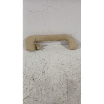 ASIDERO TECHO TRASERO DERECHO 305857607D 