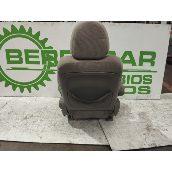 Recambio de asiento delantero izquierdo para kia carnival 2.9 crdi cat referencia OEM IAM 4701618  