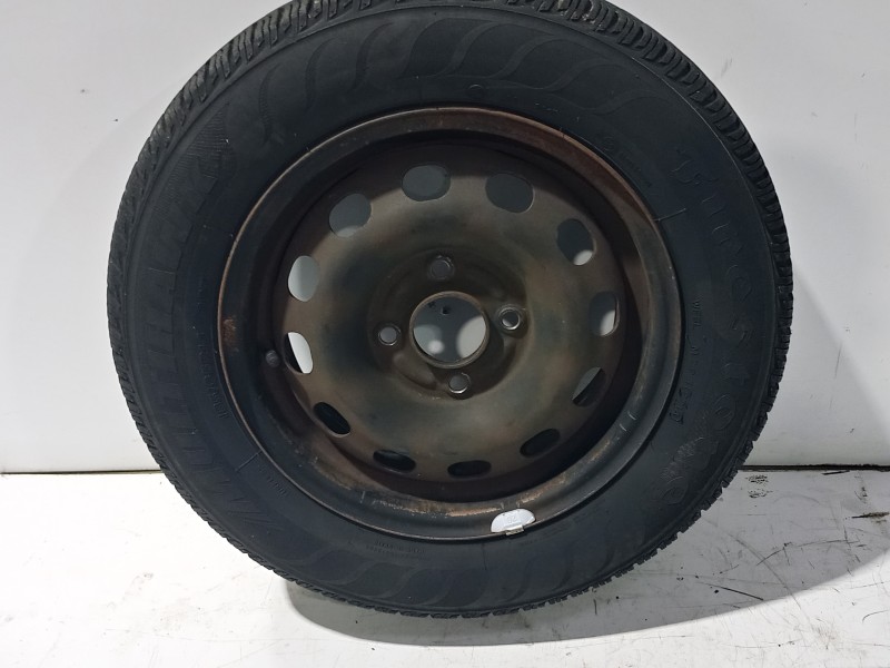 Recambio de llanta para ford sierra berlina brillant referencia OEM IAM LLANTA  