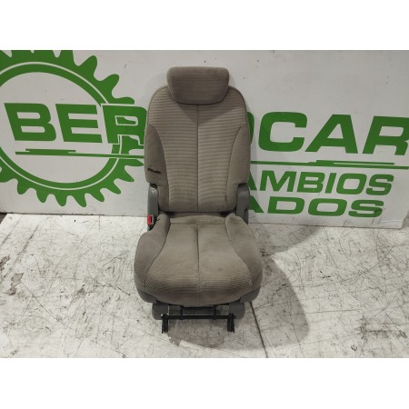 Recambio de asientos trasero izquierdo para kia carnival 2.9 crdi cat referencia OEM IAM 4915669  