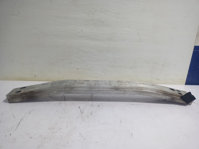 Recambio de refuerzo paragolpes delantero para toyota prius (nhw20) basis referencia OEM IAM 5213147060  