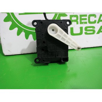 Recambio de motor apertura trampillas para kia carnival 2.9 crdi cat referencia OEM IAM H400730530C  