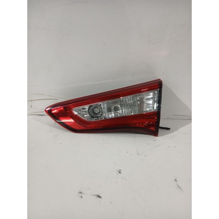 Recambio de piloto trasero derecho interior para toyota yaris active referencia OEM IAM 815800D620  