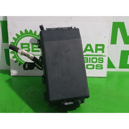 Recambio de caja reles / fusibles para ford focus berlina (cak) 1.8 tddi turbodiesel cat referencia OEM IAM 518276100  