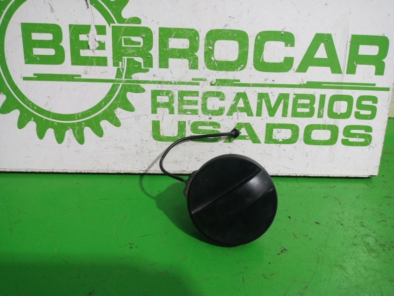 Recambio de tapon combustible para peugeot 508 active referencia OEM IAM 9687552880  
