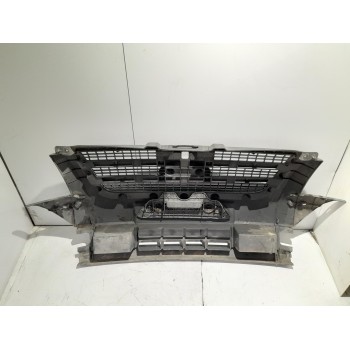 Recambio de paragolpes delantero para ford transit caja cerrada ´06 2.2 tdci cat referencia OEM IAM 7C11 17D957  