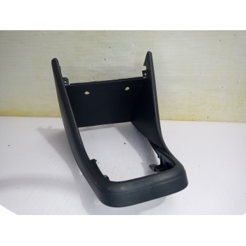 Recambio de moldura para volkswagen polo (6c1) a-polo referencia OEM IAM 6R1863680D82V  