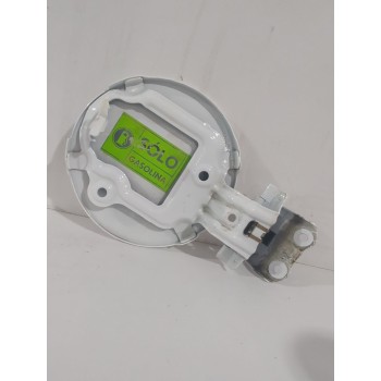 Recambio de tapa exterior combustible para toyota yaris active referencia OEM IAM 773500D080  