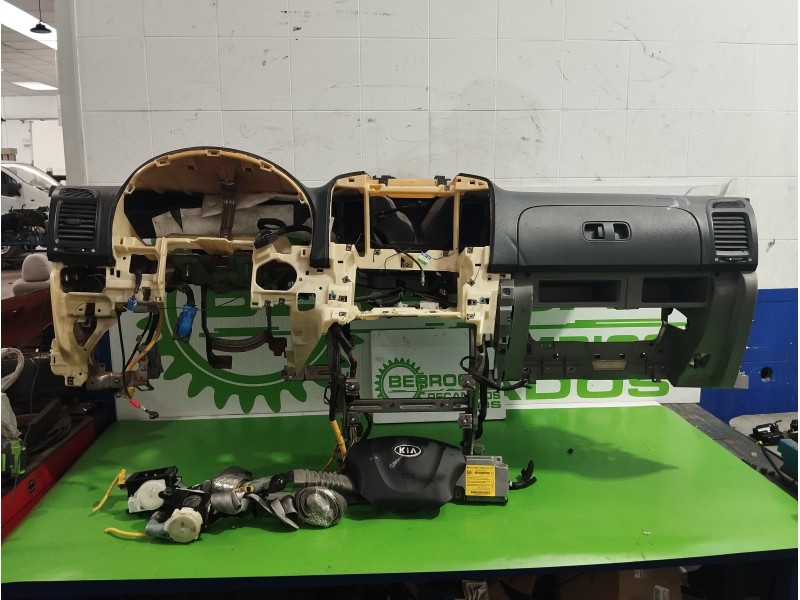 Recambio de kit airbag para kia carnival 2.9 crdi cat referencia OEM IAM 959104D600  