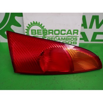 PILOTO TRASERO DERECHO 5D00R / 1214226 