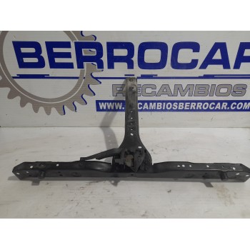 Recambio de travesaño superior para hyundai elantra (xd) 2.0 crdi cat referencia OEM IAM 641302D500  