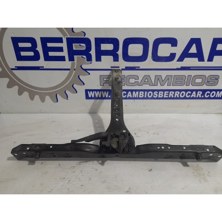 Recambio de travesaño superior para hyundai elantra (xd) 2.0 crdi cat referencia OEM IAM 641302D500  