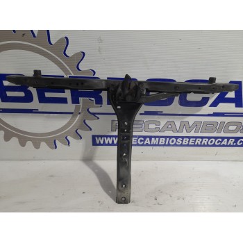 Recambio de travesaño superior para hyundai elantra (xd) 2.0 crdi cat referencia OEM IAM 641302D500  