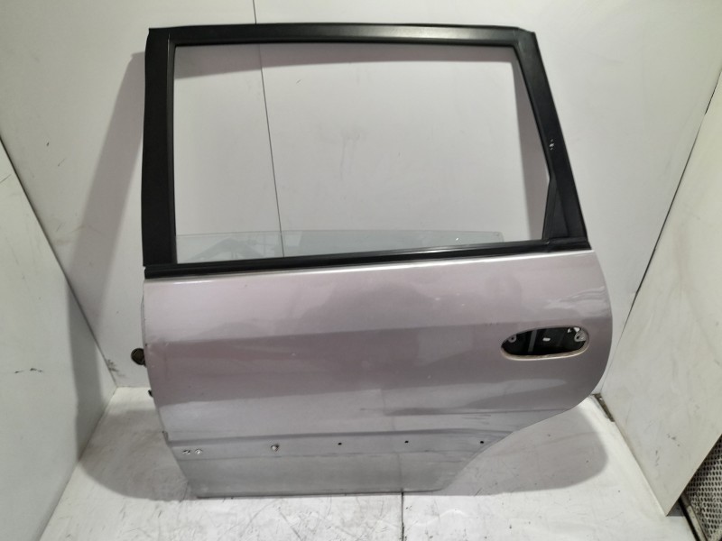 Recambio de puerta trasera izquierda para kia carens 2.0 turbodiesel cat referencia OEM IAM 0K2JA-73020  