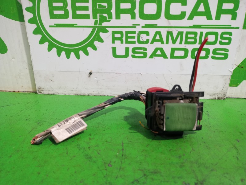 Recambio de resistencia calefaccion para renault kangoo (f/kc0) expression referencia OEM IAM 7701050890  