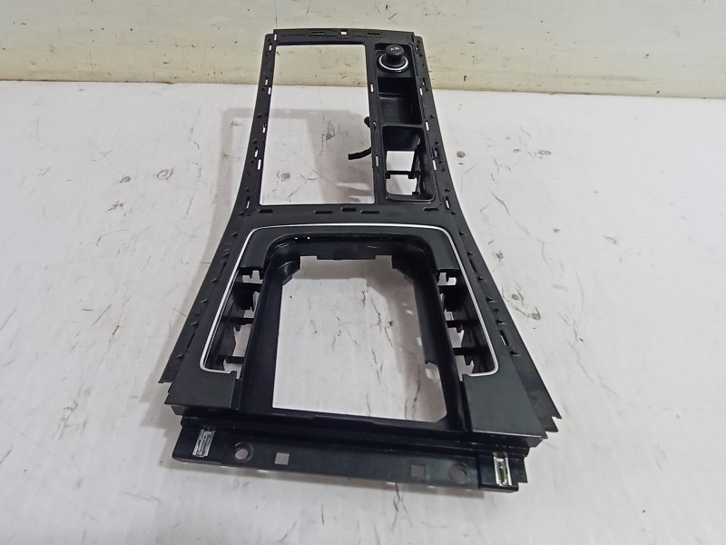 Recambio de moldura para volkswagen golf vii lim. (5g1) comfortline bluemotion referencia OEM IAM 5G1863245  