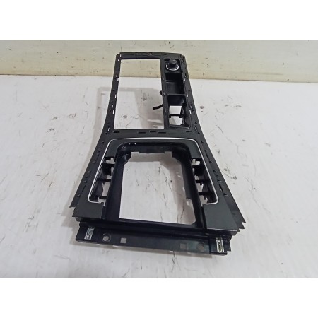Recambio de moldura para volkswagen golf vii lim. (5g1) comfortline bluemotion referencia OEM IAM 5G1863245  