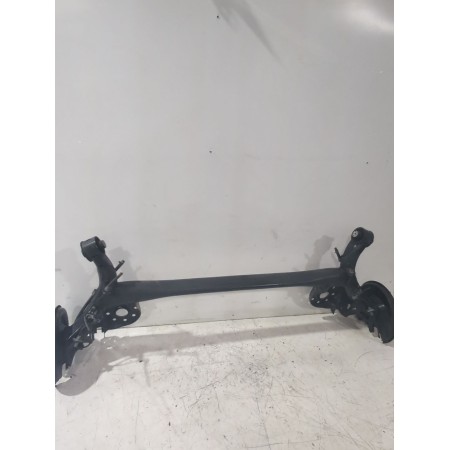 Recambio de puente trasero para toyota yaris active referencia OEM IAM 421100D520  