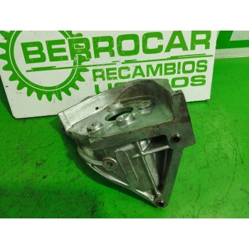 Recambio de soporte bomba inyeccion para citroën c5 break 2.0 hdi referencia OEM IAM 96389217  