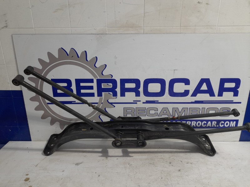 Recambio de puente trasero para hyundai elantra (xd) 2.0 crdi cat referencia OEM IAM 626102D000  