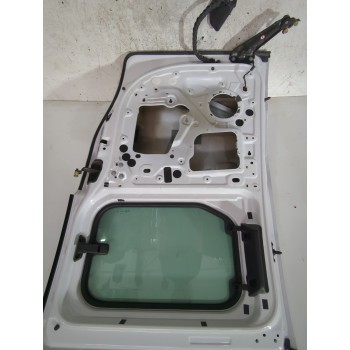 Recambio de puerta lateral corredera derecha para peugeot rifter 1.5 bluehdi 100 referencia OEM IAM 9820425380  