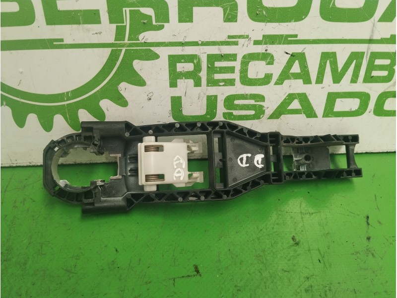 Recambio de maneta exterior delantera derecha para seat altea (5p1) style copa referencia OEM IAM 5P0837886 / 3B0837886K  