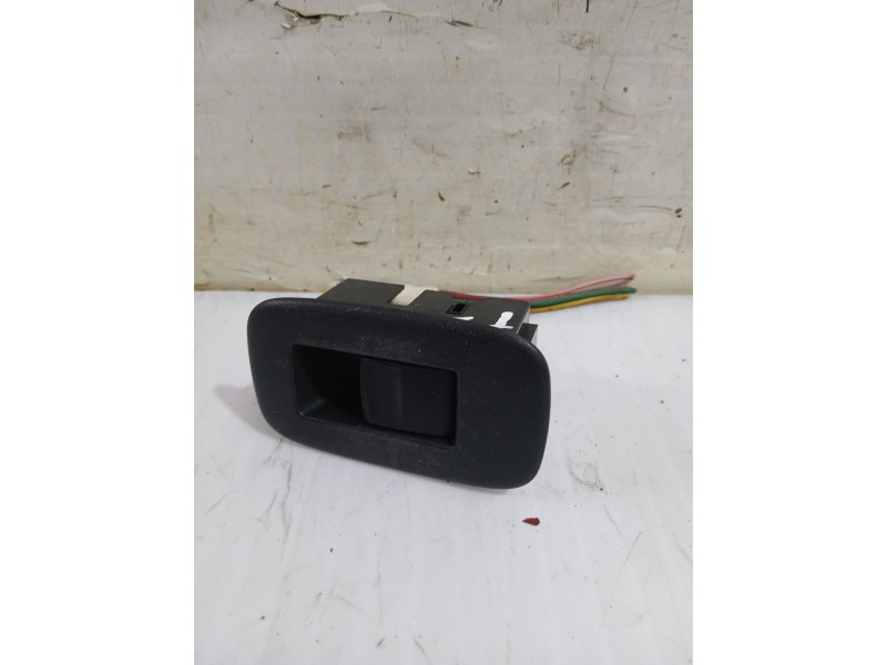 Recambio de mando elevalunas trasero izquierdo para toyota auris (_e15_) 1.33 dual-vvti (nre150_) referencia OEM IAM 848100D030 