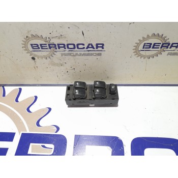 MANDO ELEVALUNAS DELANTERO IZQUIERDO 3274901000 