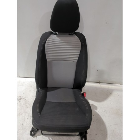 Recambio de asiento delantero derecho para toyota yaris active referencia OEM IAM 716300D240C1  